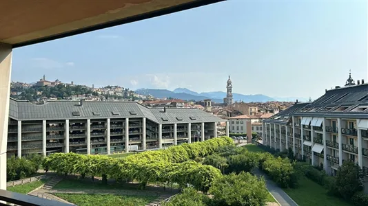 Rooms in Bergamo - photo 1