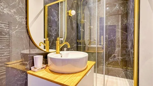 Apartments in Nanterre - photo 5