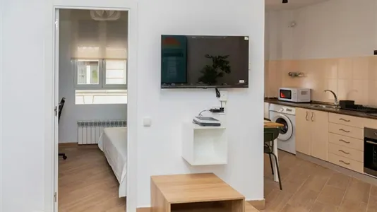 Rooms in Zaragoza - photo 9