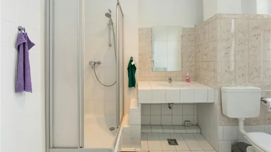 Rooms in Berlin Charlottenburg-Wilmersdorf - photo 5