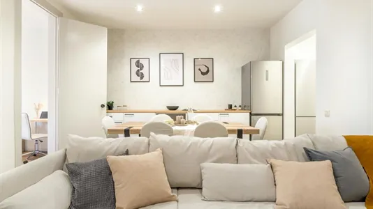 Rooms in Barcelona Eixample - photo 8