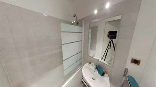 Rooms in Lyon - photo 7