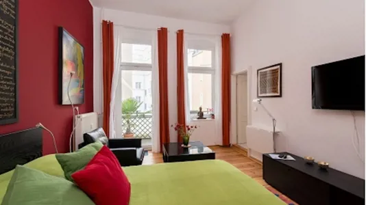 Apartments in Berlin Mitte - photo 2