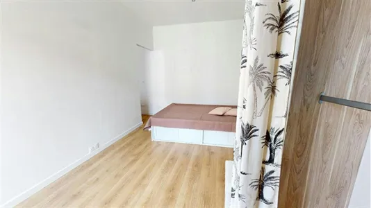 Apartments in Lyon - photo 2