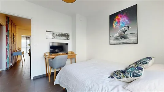 Rooms in Saint-Julien-en-Genevois - photo 4