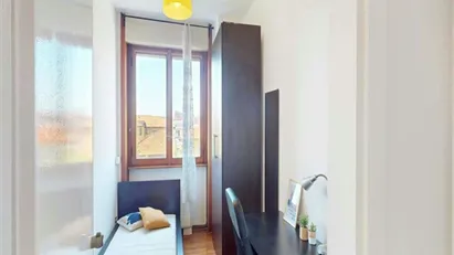 Room for rent in Milano Zona 6 - Barona, Lorenteggio, Milan