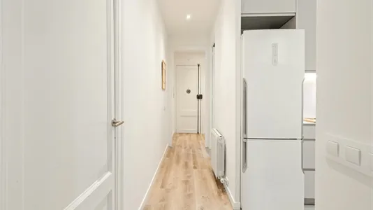 Rooms in Barcelona Eixample - photo 7