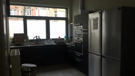 Rooms in Brussels Schaarbeek - photo 6