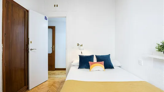 Rooms in Madrid Retiro - photo 2