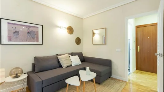 Houses in Madrid Salamanca - photo 10