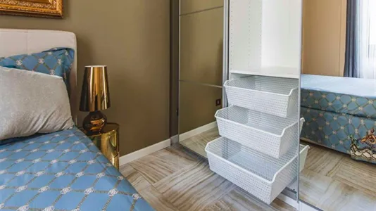 Rooms in Milano Zona 2 - Stazione Centrale, Gorla, Turro, Greco, Crescenzago - photo 10