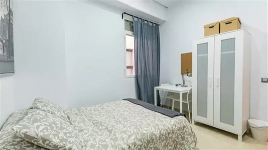 Rooms in Valencia Ciutat Vella - photo 2