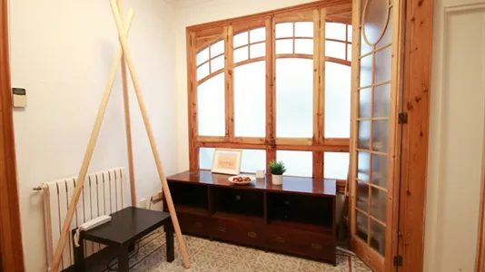 Rooms in Barcelona Eixample - photo 9