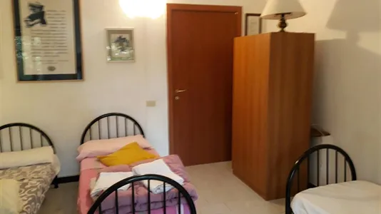 Rooms in Siena - photo 2