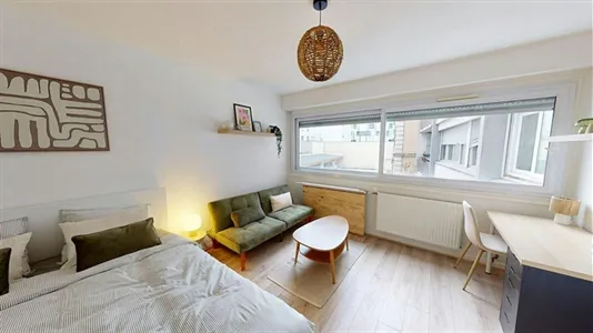 Rooms in Saint-Julien-en-Genevois - photo 6