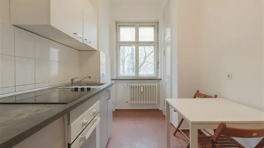 Rooms in Berlin Friedrichshain-Kreuzberg - photo 8