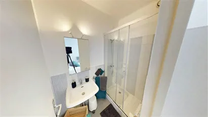 Room for rent in Lyon, Auvergne-Rhône-Alpes