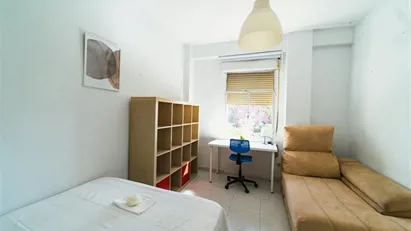 Room for rent in Los Bermejales, Andalucía