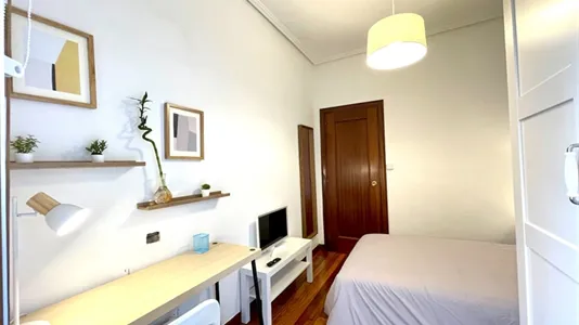 Rooms in Bilbao - photo 10
