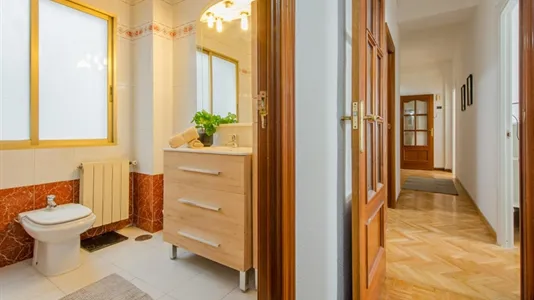 Rooms in Madrid Retiro - photo 10
