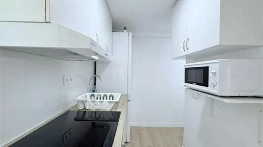 Rooms in Los Berrocales - photo 8