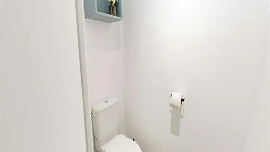 Rooms in Paris 17ème arrondissement - photo 9