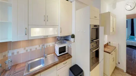 Rooms in Lyon - photo 4