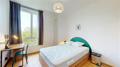 Room for rent in Pontoise, Île-de-France