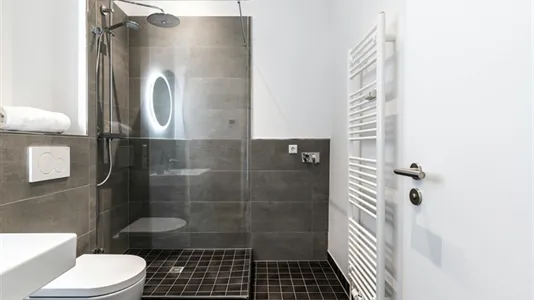 Rooms in Berlin Friedrichshain-Kreuzberg - photo 9