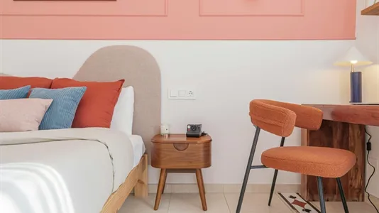 Rooms in Barcelona Eixample - photo 9