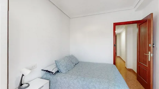 Rooms in Castellón de la Plana/Castelló de la Plana - photo 2