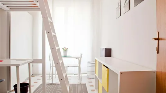 Rooms in Roma Municipio II – Parioli/Nomentano - photo 4