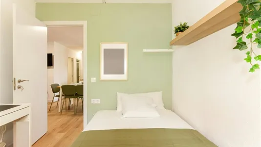 Rooms in Alcalá de Henares - photo 3