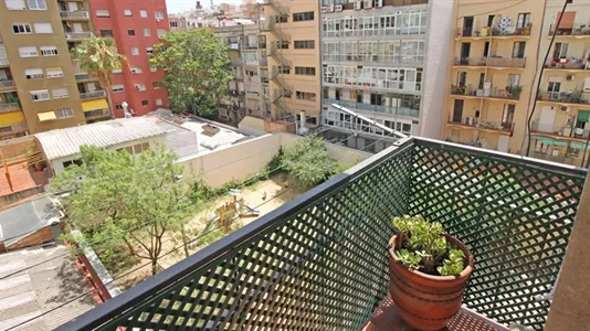 Rooms in Barcelona Eixample - photo 10
