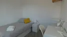 Room for rent, Esplugues de Llobregat, Cataluña, &lt;span class=&quot;blurred street&quot; onclick=&quot;ProcessAdRequest(12420925)&quot;&gt;&lt;span class=&quot;hint&quot;&gt;See streetname&lt;/span&gt;[xxxxxxxxxxxxx]&lt;/span&gt;