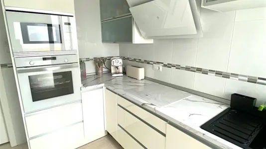 Rooms in Almería - photo 6