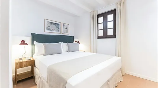 Apartments in Barcelona Ciutat Vella - photo 8