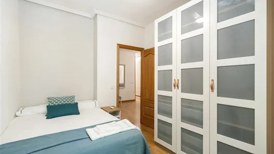 Rooms in Madrid Chamberí - photo 3