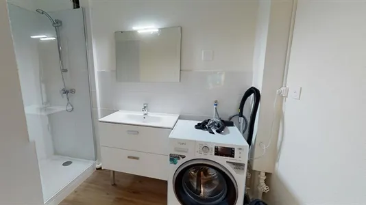 Rooms in Lyon - photo 7