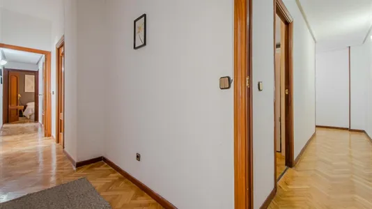 Rooms in Madrid Retiro - photo 8
