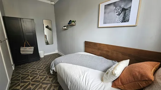 Rooms in Barcelona Eixample - photo 5