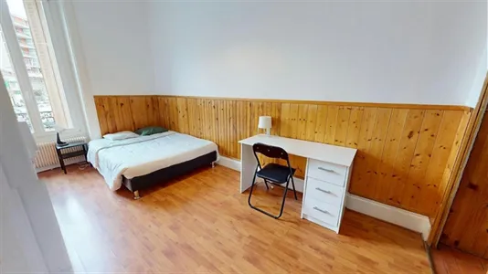 Rooms in Saint-Étienne - photo 4
