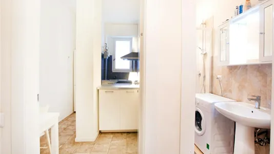 Rooms in Milano Zona 2 - Stazione Centrale, Gorla, Turro, Greco, Crescenzago - photo 10