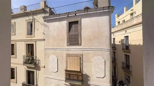 Rooms in Barcelona Ciutat Vella - photo 7