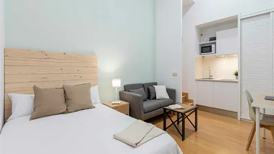 Rooms in Madrid Centro - photo 6