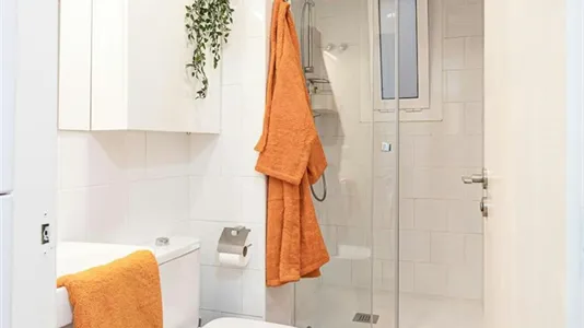 Rooms in Barcelona Eixample - photo 10