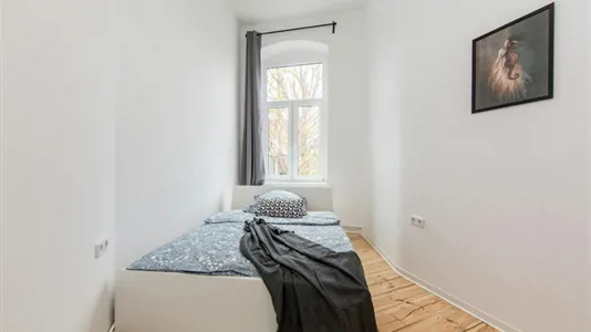 Rooms in Berlin Lichtenberg - photo 2