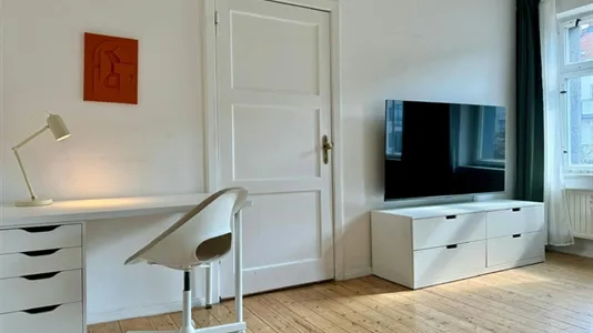 Apartments in Location is not specified - photo 5