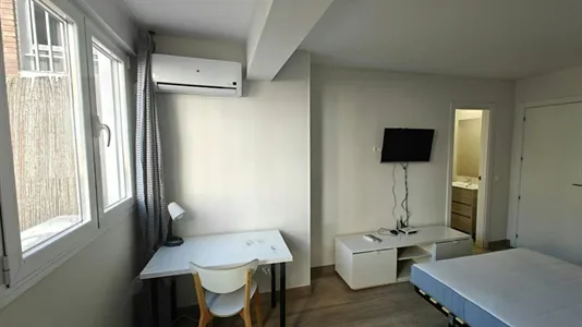 Rooms in Madrid Ciudad Lineal - photo 5