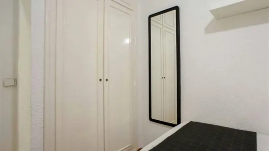 Rooms in Valencia Extramurs - photo 2